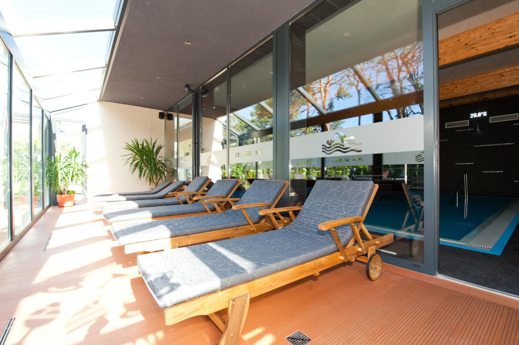 דז'ווירז'ינו Cristal Spa מראה חיצוני תמונה