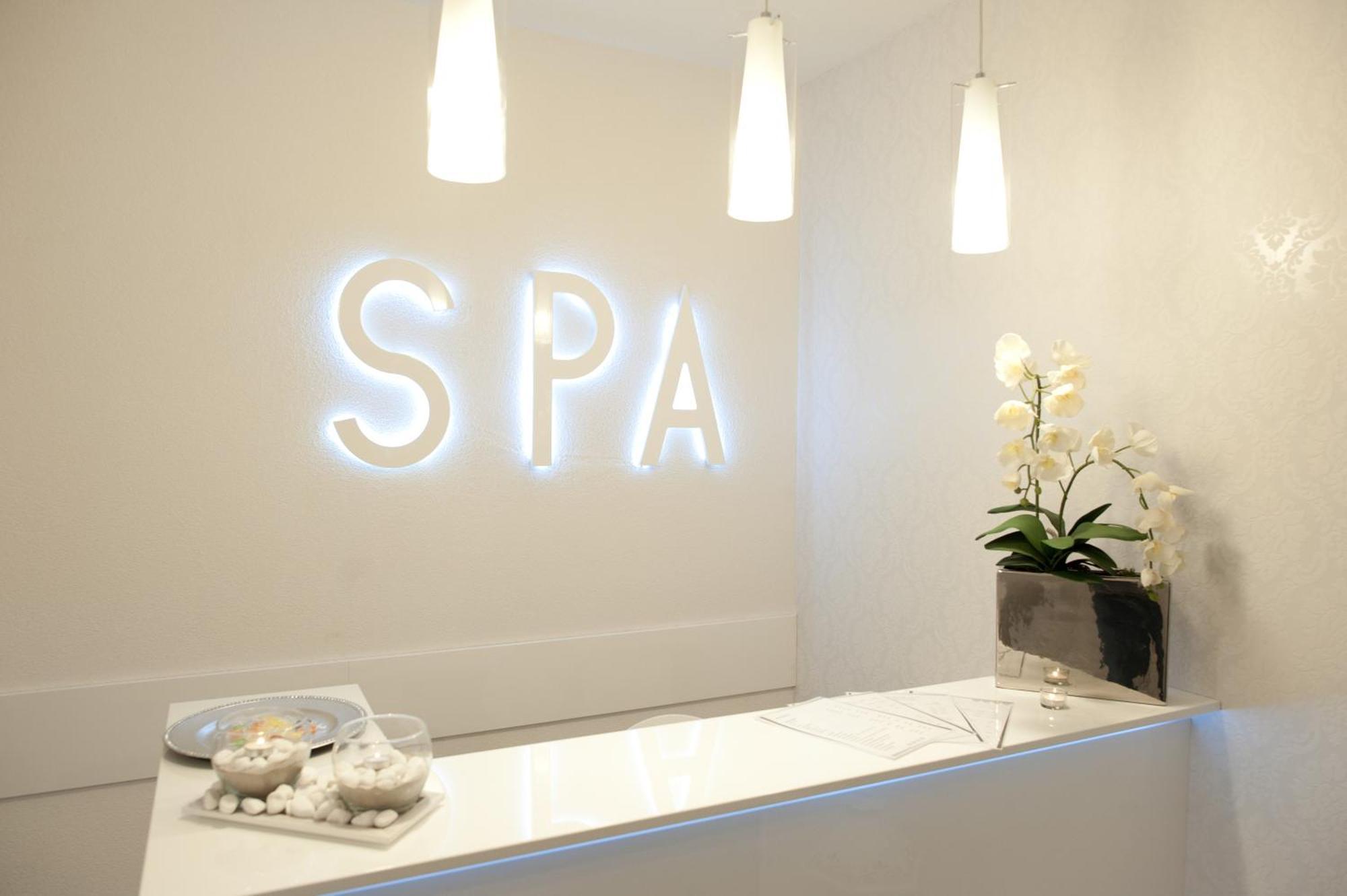 דז'ווירז'ינו Cristal Spa מראה חיצוני תמונה